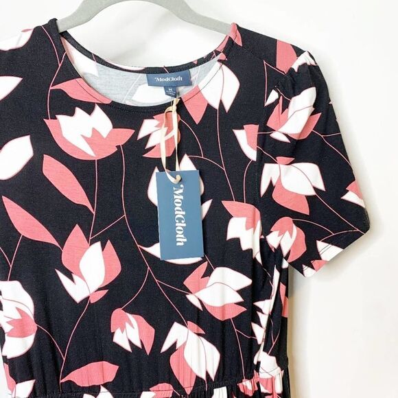 Modcloth Womens Black Floral Short Sleeves Round Neck A Line Dress Size Medium - Picture 3 of 6